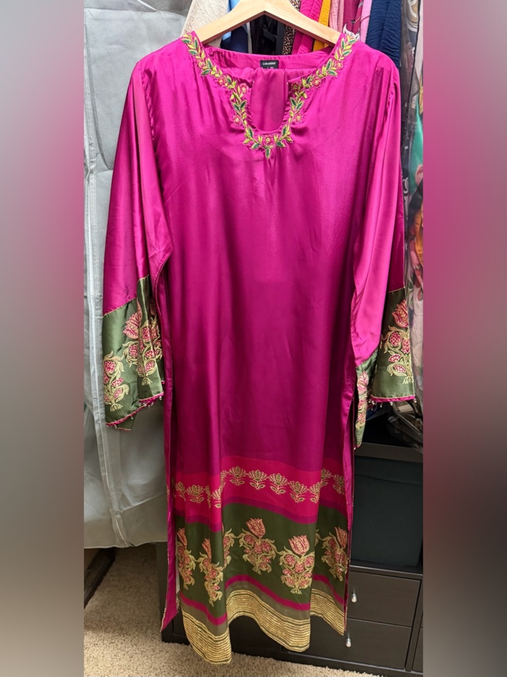 Brand New Authentic Lulusar Pakistani Designer 2 piece dress size Medium